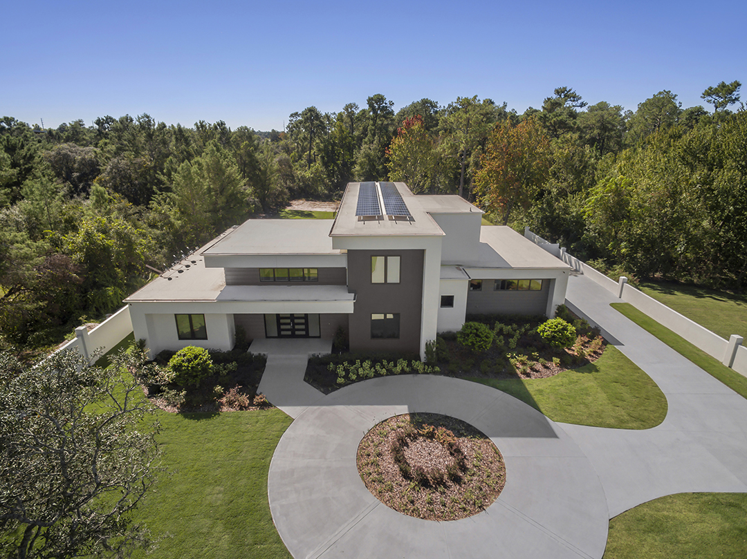 8-3946 Aerial Front Elevation 2